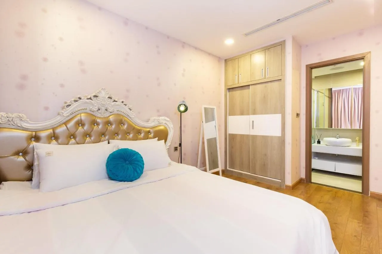 Vinhome Central Park Ho Chi Minh City 0*,  Vietnam