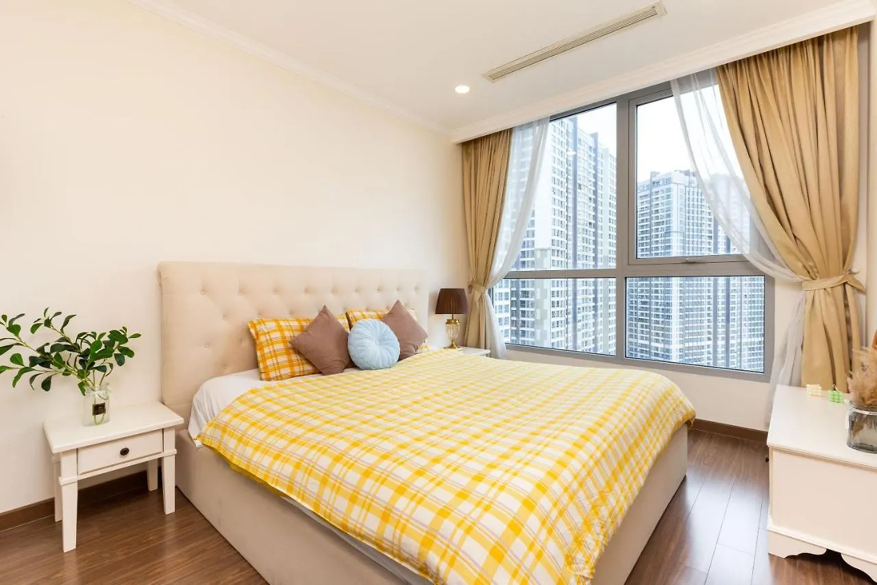 Vinhome Central Park Ho Chi Minh City 0*,