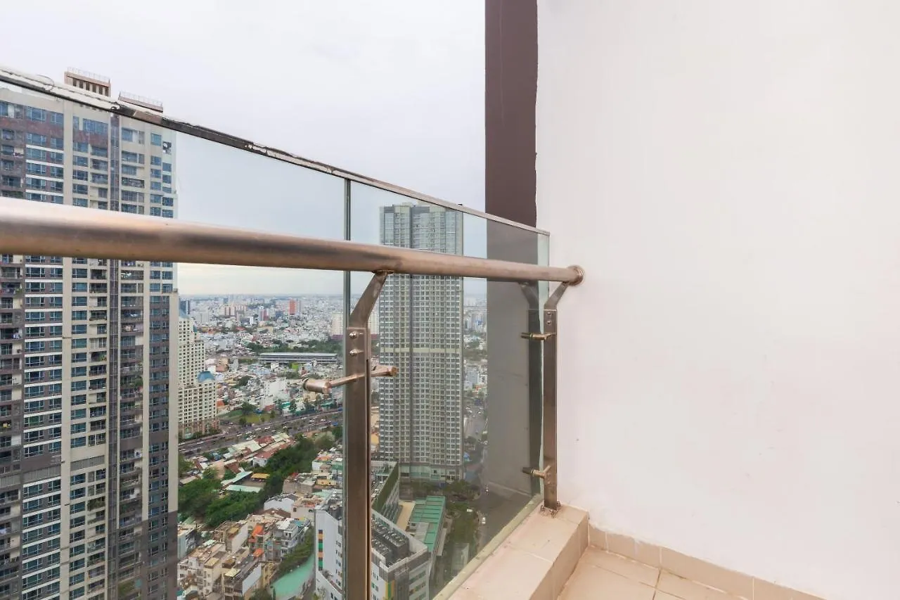 Vinhome Central Park Ho Chi Minh City 0*,